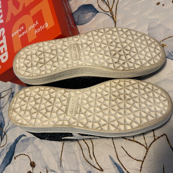 Lucky Step Women's Fashion Black Glitter Sneaker - Picture 6 of 6